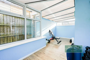 Photo 16- click for photo gallery